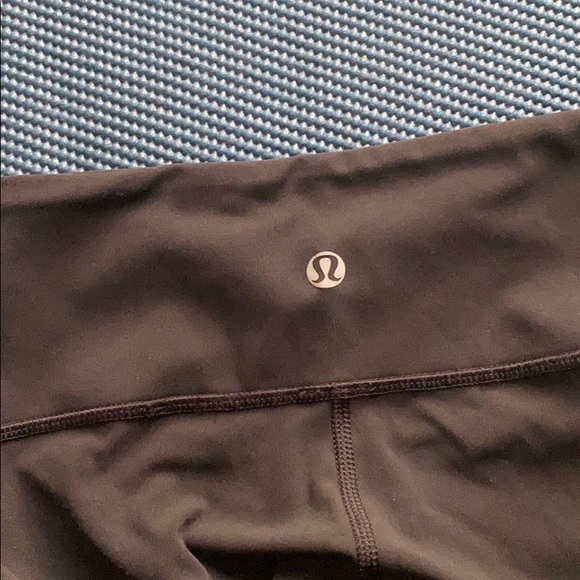 Lululemon Wunder Under Crop *Full-On Luxtreme - Picture 4 of 4
